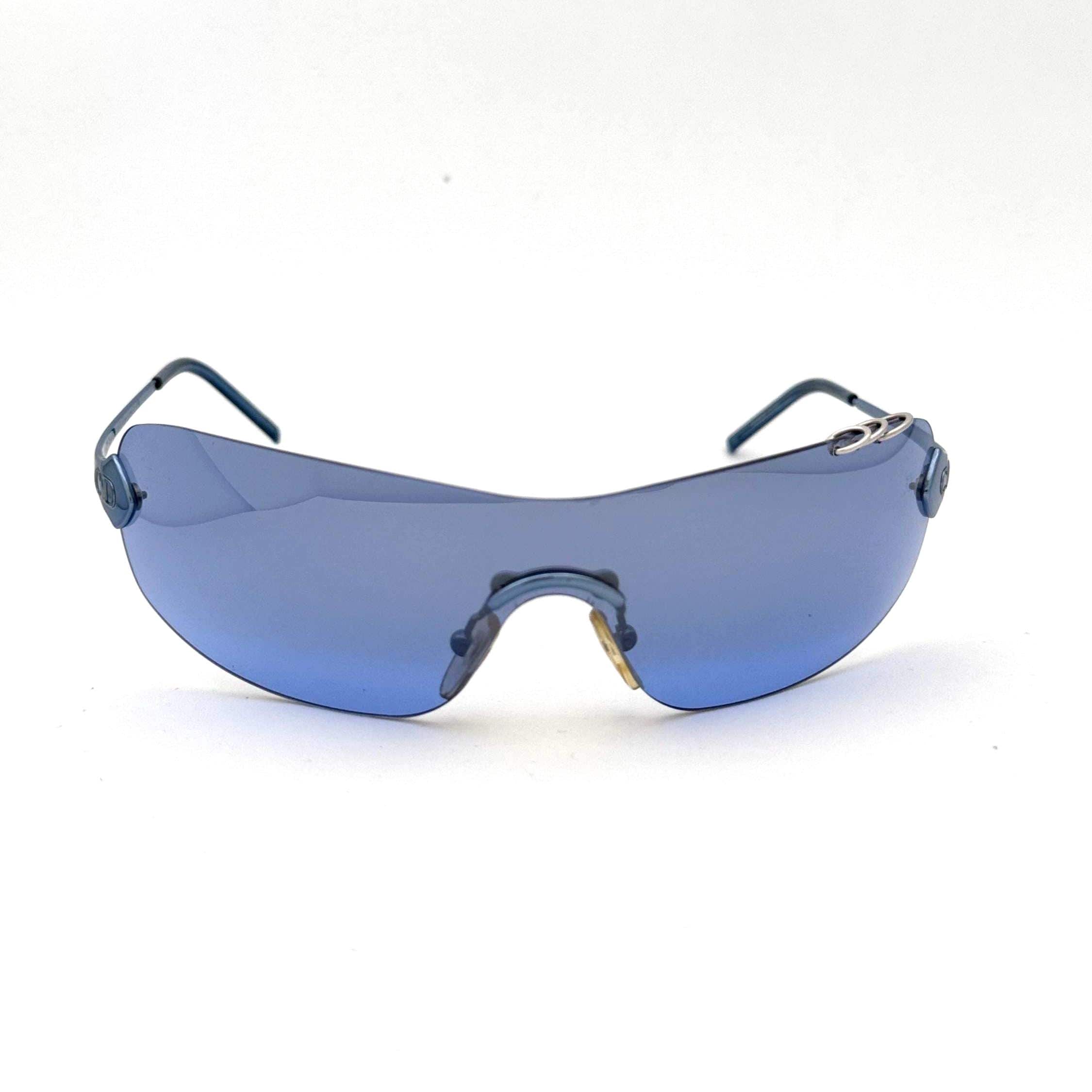 Strani occhiali da sole Italia