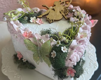 Fairycore Heart Display Cake – Mossy Fake Cake Shelf Decor with Butterfly and Golden Fairy Topper – Kitty Cakes & Co.