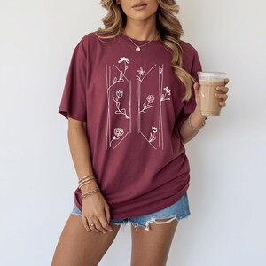 Floral Initial Monogram T-Shirt | Kpop Wildflower Line Art Top Chili