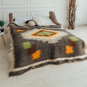 Fluffy Wool Rug Blanket, Bright Geometric Design, Handmade Sheep Wool Bedspread, Shaggy Woven Carpet, Custom Size