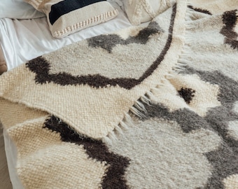 King Size Cream Gray Black Therapeutic Handwoven Wool Blanket | Bedspread