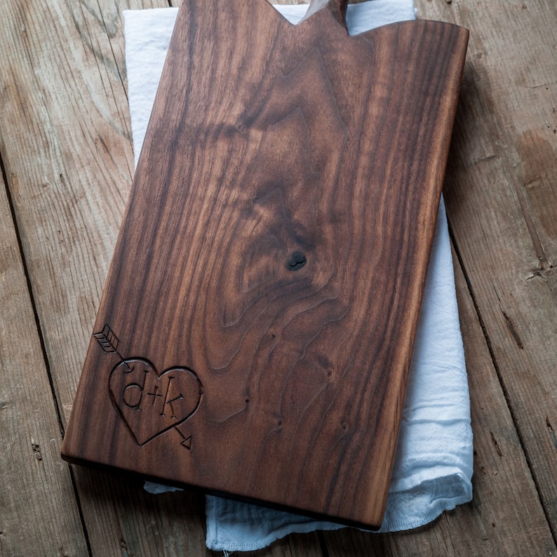 Personalized Breadboard Custom Cutting Board Walnut Carved Etsy Canada