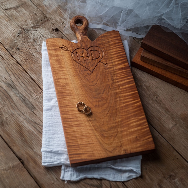 Personalized Cutting Board, Custom Breadboard, Couples Gift, Serving Board, Custom Wedding Shower Gift image 2