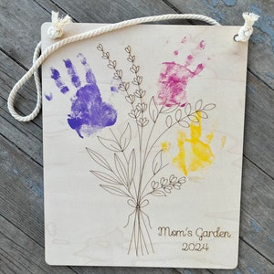 Flower Handprint Sign, Mother’s Day Gift, Gift for her, Mom Gifts, Grandma Gifts, Personalized Gift for Mom, Mother’s Day Handprint Sign