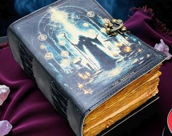 Grimorio de cuero de mago / Libro de sombras hecho a mano, diario de bordes deshilachados