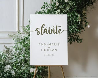 Iers trouwbord Sláinte | groen-witte poster met drankjesreceptie | Aangepaste digitale download met namen en datum | Moderne print voor thuis