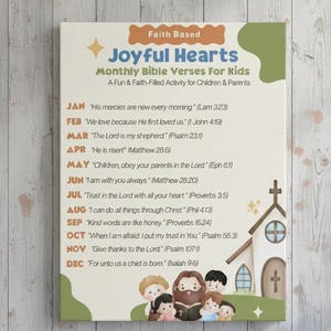 Puede incluir: Una impresión en lienzo con el título "Joyful Hearts" y versículos bíblicos mensuales para niños. El diseño incluye ilustraciones de niños, una iglesia y una cruz. La paleta de colores es suave, con tonos de verde, naranja y beige.