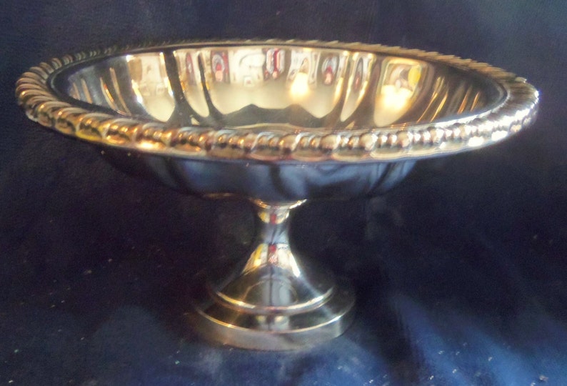 Pretty Little Oneida Silversmith Candy Dish on a 2 Inch Etsy