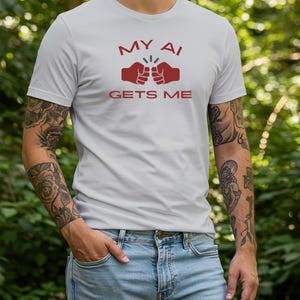 Min AI får mig T-shirt, rolig artificiell intelligens T-shirt, AI-humor T-shirt, tekniknördgåva, programmerare T-shirt, kodningsälskare T-shirt
