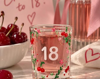 Verre à shot personnalisé cerise pour un 18e anniversaire | Cadeau souvenir peint à la main