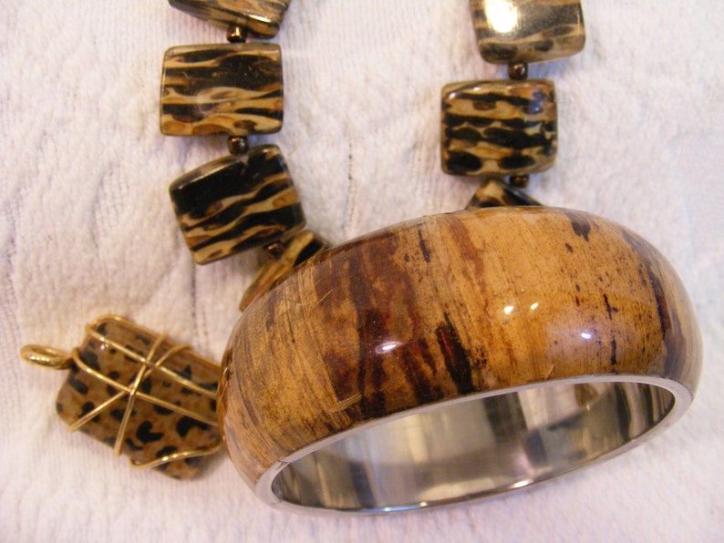 Curated Collection Tropical Woodgrain Bangle, Necklace, Pendant image 5