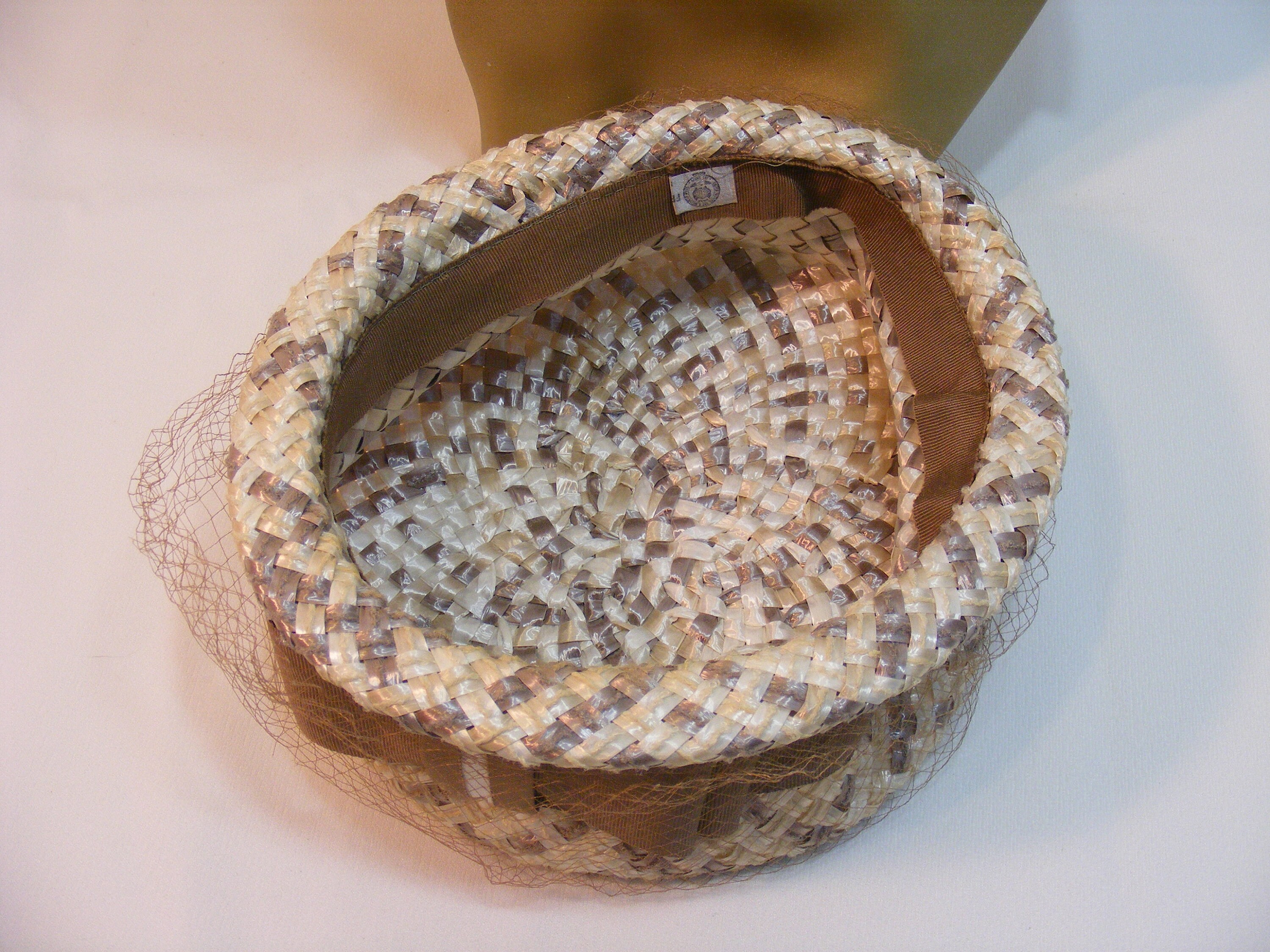 Vintage Woven Straw Pillbox Hat Brown Grosgrain Ribbon Bow Netting Detail Raffia pillbox hat with a playful bow is 100% joy ? Perfect  main image 4