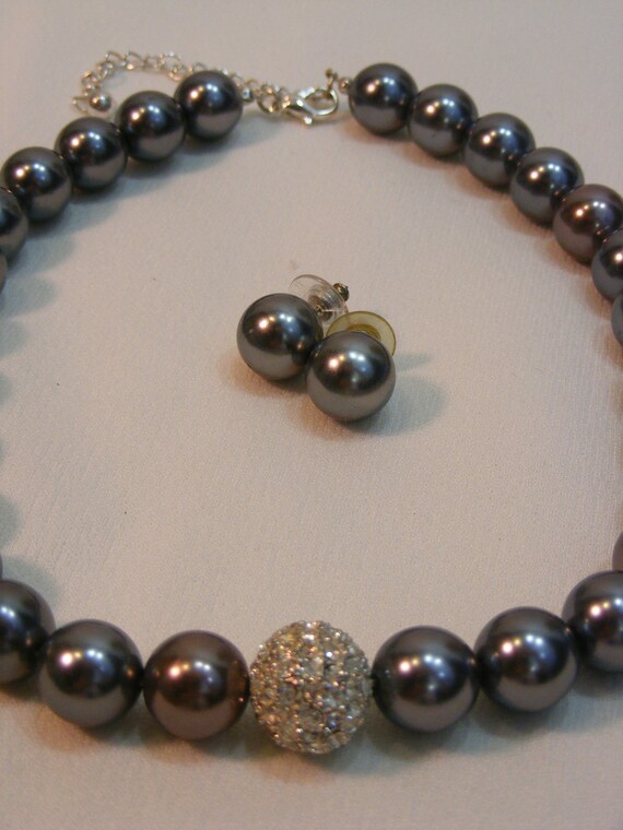 South Sea Gray Pearl Necklace and Earring Set - image 5