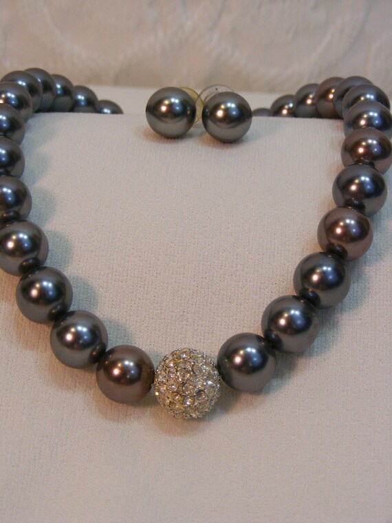 South Sea Gray Pearl Necklace and Earring Set - image 1