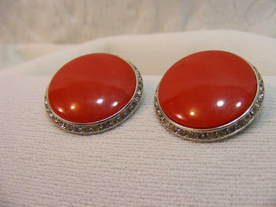 Large Red Glass Disk with Halo of Rhinestones Cli… - image 5
