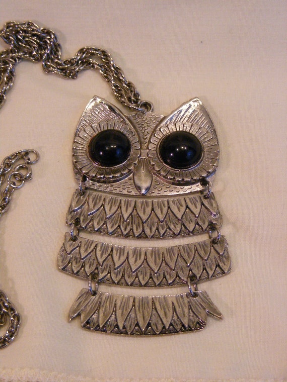 Vintage owl pendant articulated Gem