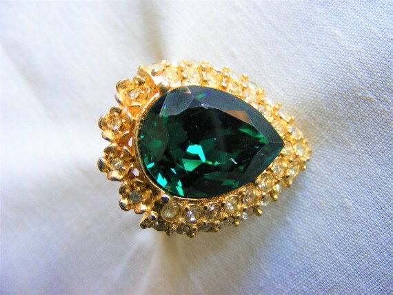 Emerald Green Pear Shaped Rhinestone Statement Ri… - image 4