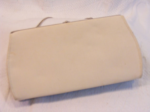 Vintage Ivory Linen Clutch with Rhinestone Closure - image 2
