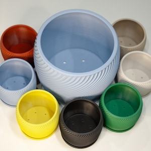 Spiral 3D Printed Planter with Drip Tray | Eco-friendly Bioplastic PHA