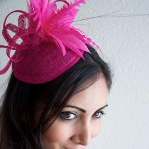 Fuchsia Mini Fascinator - Arianna Mini Fuchsia Mesh Fascinator