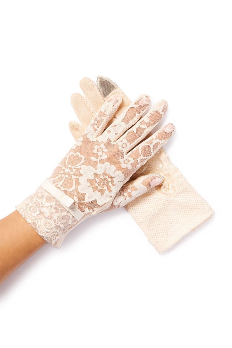 Ivory Lace Gloves - "Amelie" Vintage Lace Gloves image 1