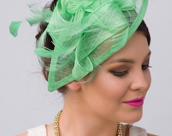 Kelly Green Fascinator - "Penny" Mesh Hat Fascinator with Mesh Ribbons and Kelly Green Feathers