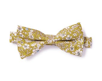 Vintage Floral Sketched Bow Tie - Green