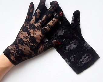 Gracie Black Lace Gloves