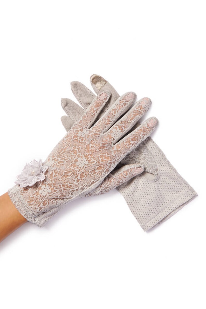 Lulu Gray Pearl & Daisy Sheer Summer Gloves image 1