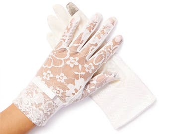 White Lace Gloves - "Amelie" Vintage Lace Gloves