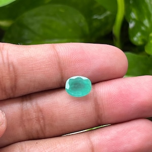 Certified 9.4x7.5 MM Very Beautiful Natural Zambian Emerald Oval Cut Stone With Good Luster Loose Gemstone For Making Jewelry 2.20 Carat