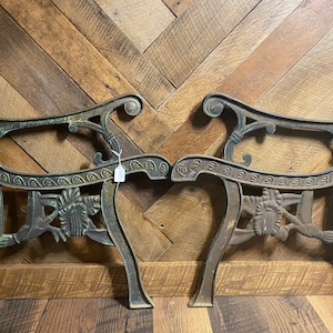 Antique vintage Victorian cast iron industrial ornate garden outdoor park bench leg set