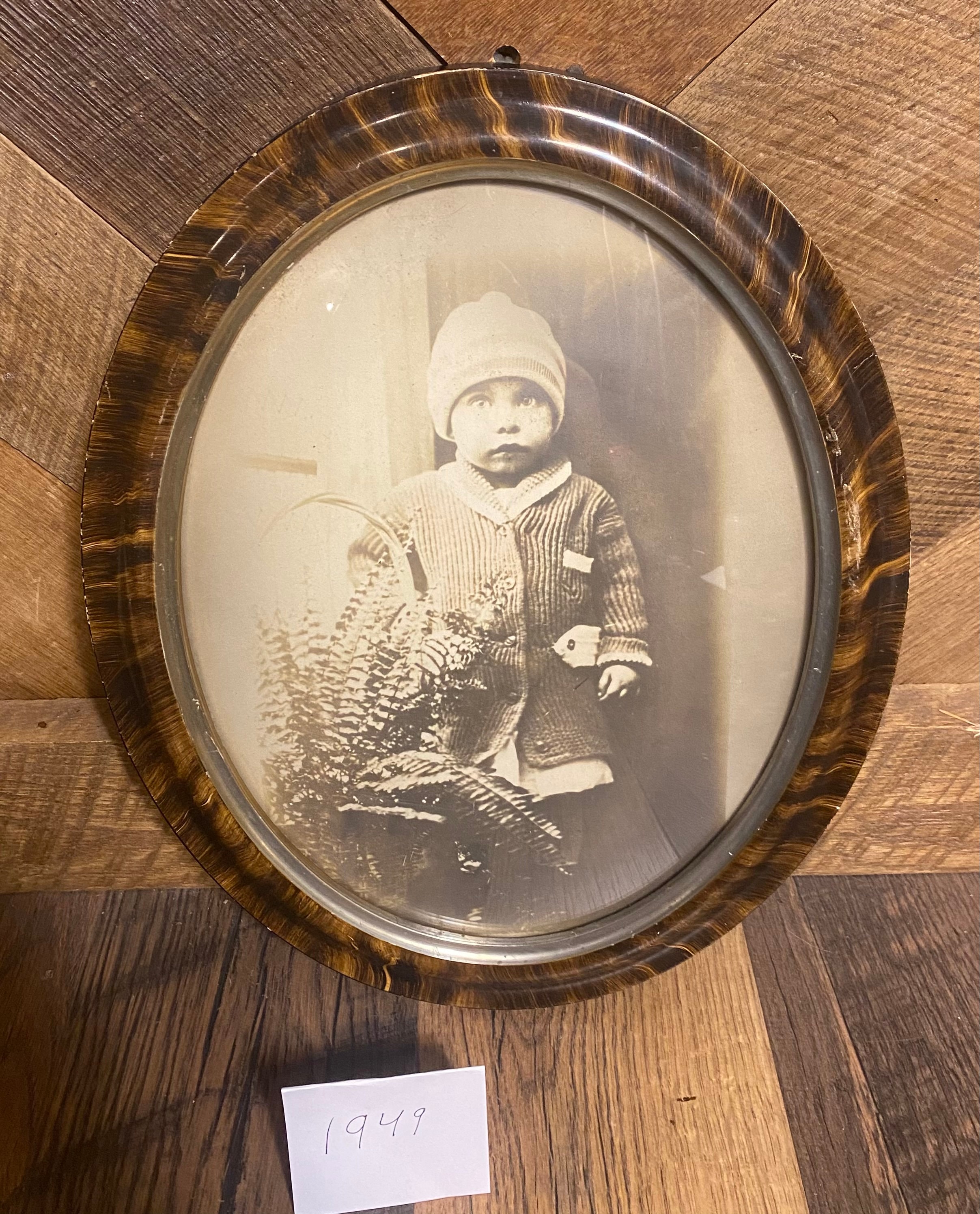 Antique Vintage Oval Wood Convex Bubble Glass Small Child