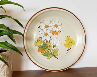 Vintage Chop Plate, Floral Expressions Haard Steengoed, Summertime, 12 "ronde schotel, serveerschaal, geel oranje bloemenpatroon