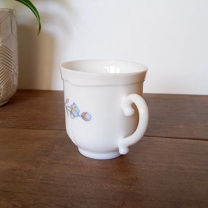 Vintage Arcopal France Tea Cups, Set of 4, Milk Glass Tea Cup, White with Blue Flowers, Romantic, Cottagecore, Shabby Chic image 6