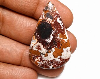 Lindo cabochão de dolomita de cobre natural com gema de cobre terrosa única. 36x23x5mm