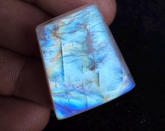 Cabochão de Pedra da Lua Arco-Íris AAA, Gema com Reflexo Azul para Joias com Arame. 26x24x8mm