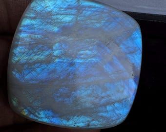 Cabochão de Pedra da Lua Arco-Íris AAA, Gema com Brilho Azul para Joias com Arame. 46x47x7mm