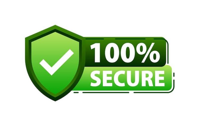 Pu&ograve; includere: Uno scudo verde con un segno di spunta bianco accanto a un banner verde che recita "100% SICURO" in testo bianco. L'immagine &egrave; un elemento di design grafico, probabilmente per la sicurezza e-commerce o del sito web.