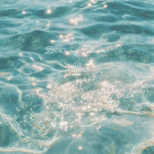 Pode incluir: Imagem digital de água do oceano com destaques brilhantes. A água é uma mistura de azuis e verdes, com a luz refletindo na superfície. O texto na imagem diz "COMMERCIAL USE CLIPART" e "Dreamy Ocean 20".