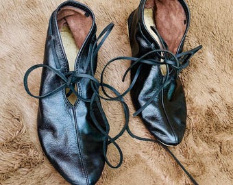 Viking shoes, Handcrafted Roman Leather Boots – Authentic Medieval Footwear | Genuine Leather,