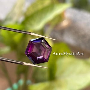 15.45 Ct Montana Sapphire, Hexagon Cut Collector Gem