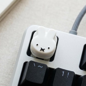 Miffy Bunny Artisan Keycap for Mechanical Keyboard, Cute White Rabbit Keycap, Kawaii Custom Keycap, Cherry MX Stem, Gift for Gamers