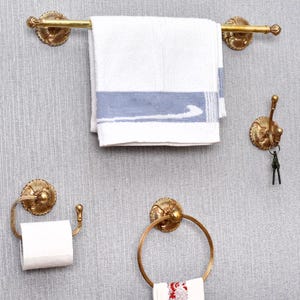 Steel Leaf, base florale, bronze, laiton, accessoires de salle de bain, lot de 4 | Porte-rouleau papier toilette | Crochet mural | Anneau porte-serviettes | Porte-serviettes
