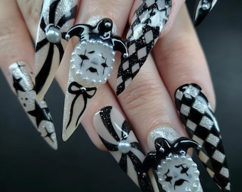 Gothic Clown-Themed Press On Nails, 3D Sad Clown Face Nail Art, Bold and Vibrant Carnival-Inspired,Unique and Artistic Nail, Halloween nails