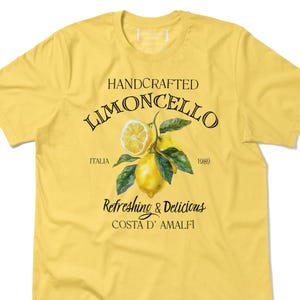 Limoncello Shirt, Refreshing Lemon Graphic T-Shirt, Italian Summer Tee, Gift for Lemon Lovers, Italy Vacation T-Shirt, Cocktails Gift