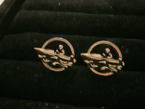 Vintage Cuff Links Man In Water On Boat. Goldtone… - image 1
