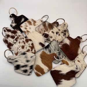 Custom Hair-On Hide Leather Cattle Tag Keyring: Personalized Western Keychain