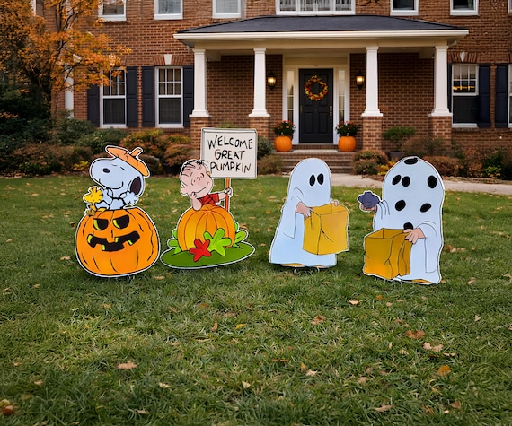 Custom Halloween Welcome Great Pumpkin cutout Charlie brown cutout Trick or treat Charlie brown Halloween peanuts Halloween snoopy Halloween