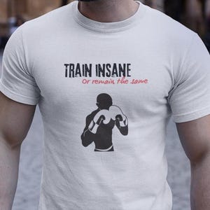Minimalistisches Boxen T-Shirt | Motivierendes Workout-T-Shirt | Gym Fitness Shirt für Sportler & Trainingsliebhaber - Boxing Lover Geschenk Shirt